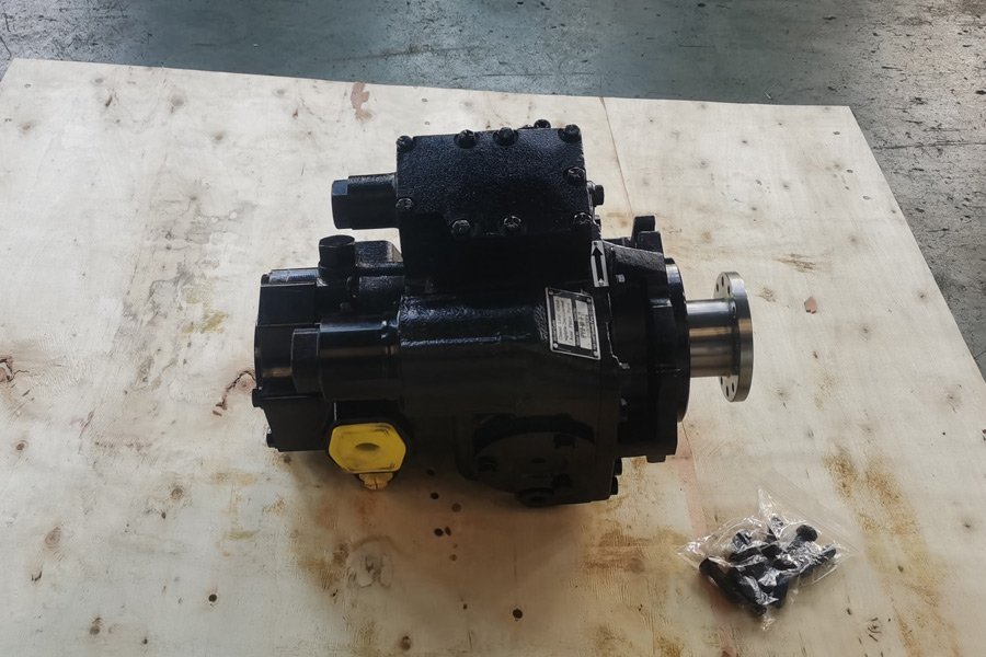 Harvester hydraulic piston pump