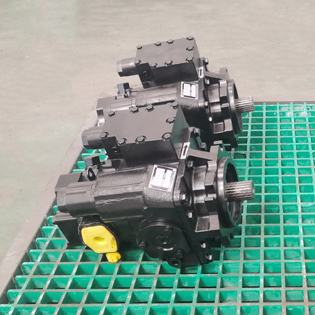 Combine harvester hydraulic piston pump