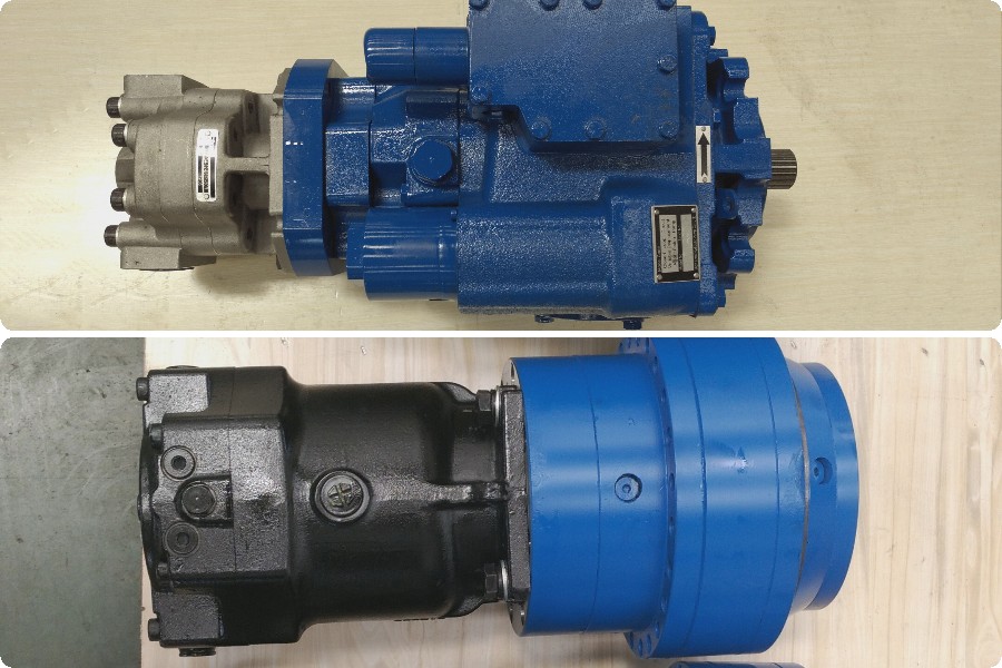 Cotton harvester hydraulic transmission system